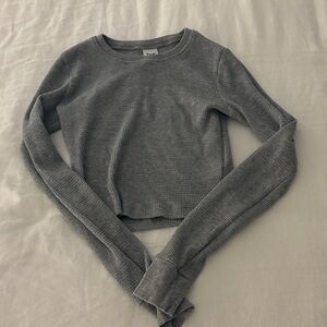 Aritzia TNA Heather Gray Long Sleeve Tee